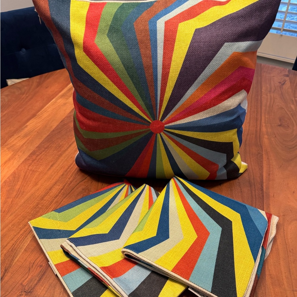 NWOT Set of 4 Decorative Throw Pillow Cases 18x18 in.